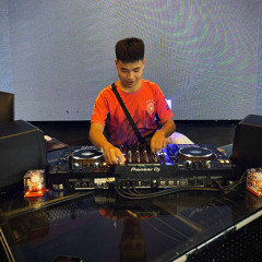 T U Ấ N P H O N G ✈️