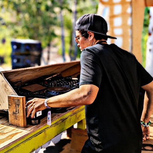 dj jollay
