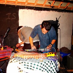 Shaolines del amor  (Raúl Gómez & Tomás Tello)