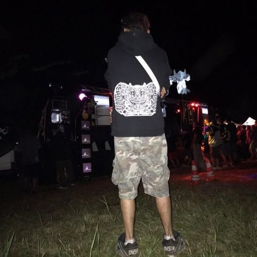 KrTeEkK - soundsystem need that