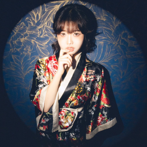 Stream 월홍 .月虹 music | Listen to songs, albums, playlists for free on SoundCloud 월홍 .月虹