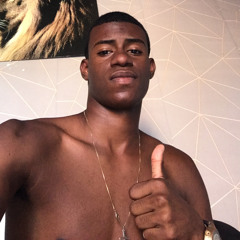 Ch 🤴🏾🏄🏾‍♂️