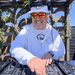 Sahara Funky House featuring Chris Smooth @Sahara Sandbar  - Huntington Beach