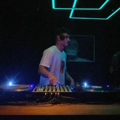 André