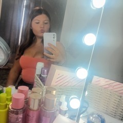 Chloe 🎉🥂🖕🏼