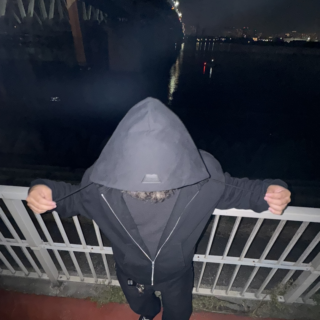 XLII’s avatar