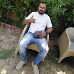 عادل بكار