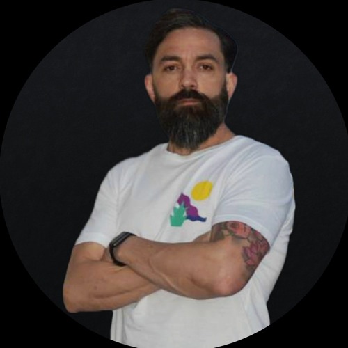 Rubén Raveloa’s avatar