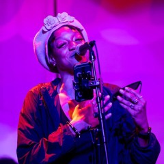 Lola Honeye