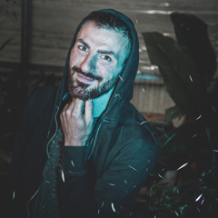 Ⓐɴᴛᴏɴɪᴏ Ⓣᴀᴜʀᴏ ム, イ