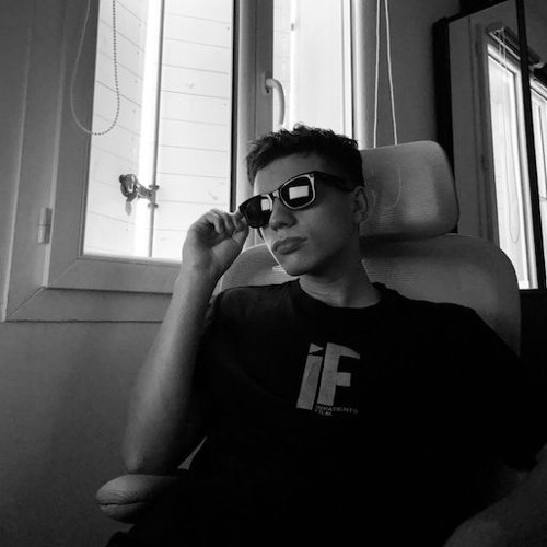 Maalok Machine — portrait