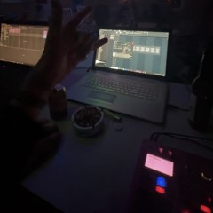 Ŧ̈́͟e͔͆k̪͘k̀ͅb̬̽i͝ͅr͎̈́d̳͋