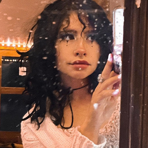 Mercedes Gonzales’s avatar