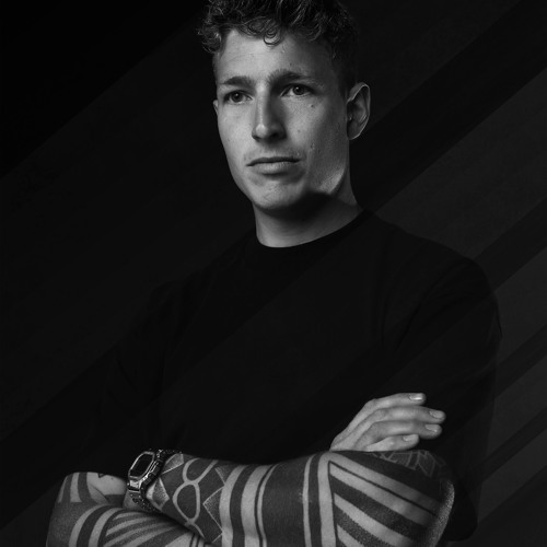 Cube techno sessions 2 with DJ FRAEK