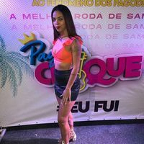 Beatriz Oliveira’s avatar