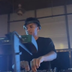 TYLER RUSH (US)