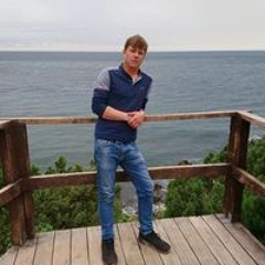 Денис Голышкин