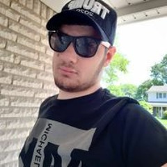 اغنية مين حبيب بابا بصوت السناجب.m4a