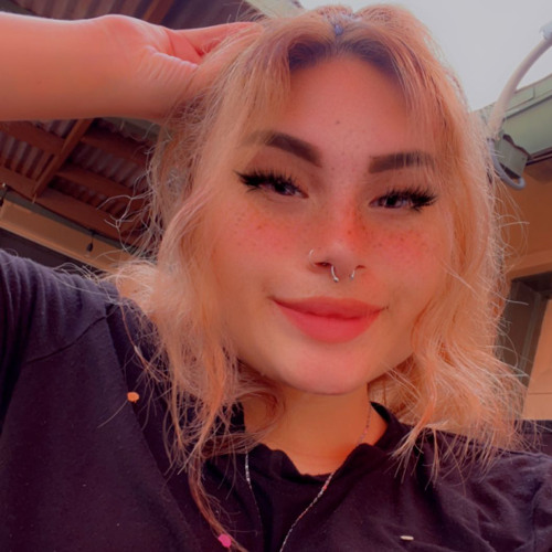 Amanda Flores’s avatar