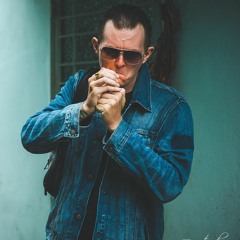 ᗪᗩᐯᗴ ᗰᗩᑕᗰᎥᒪᒪᗩᑎ