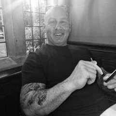 Lee Holdstock