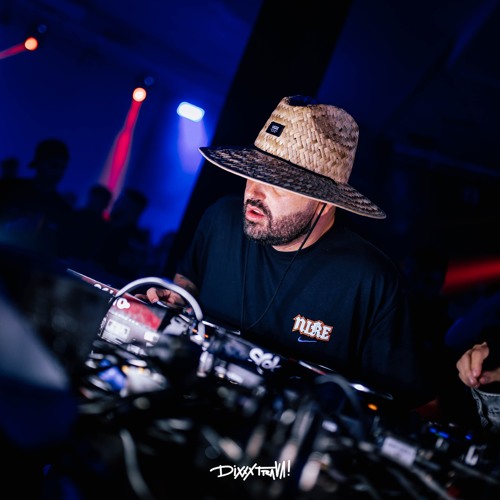 MEGA FUNK ABUSADAMENTE DREYSSON RODRIGUES
