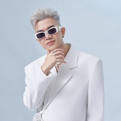 Hiếu Love