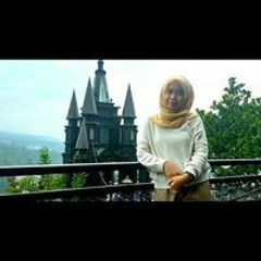 Elena Elin Triwulandari