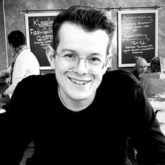 JONATHAN HOLLY