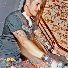 DJ Aaron Thomas