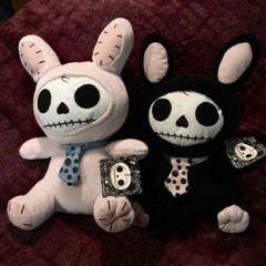 deadinmycloset
