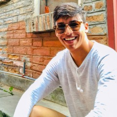 Adrián Arias.