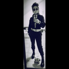 AliceWOunderl@nd☢️⚙️