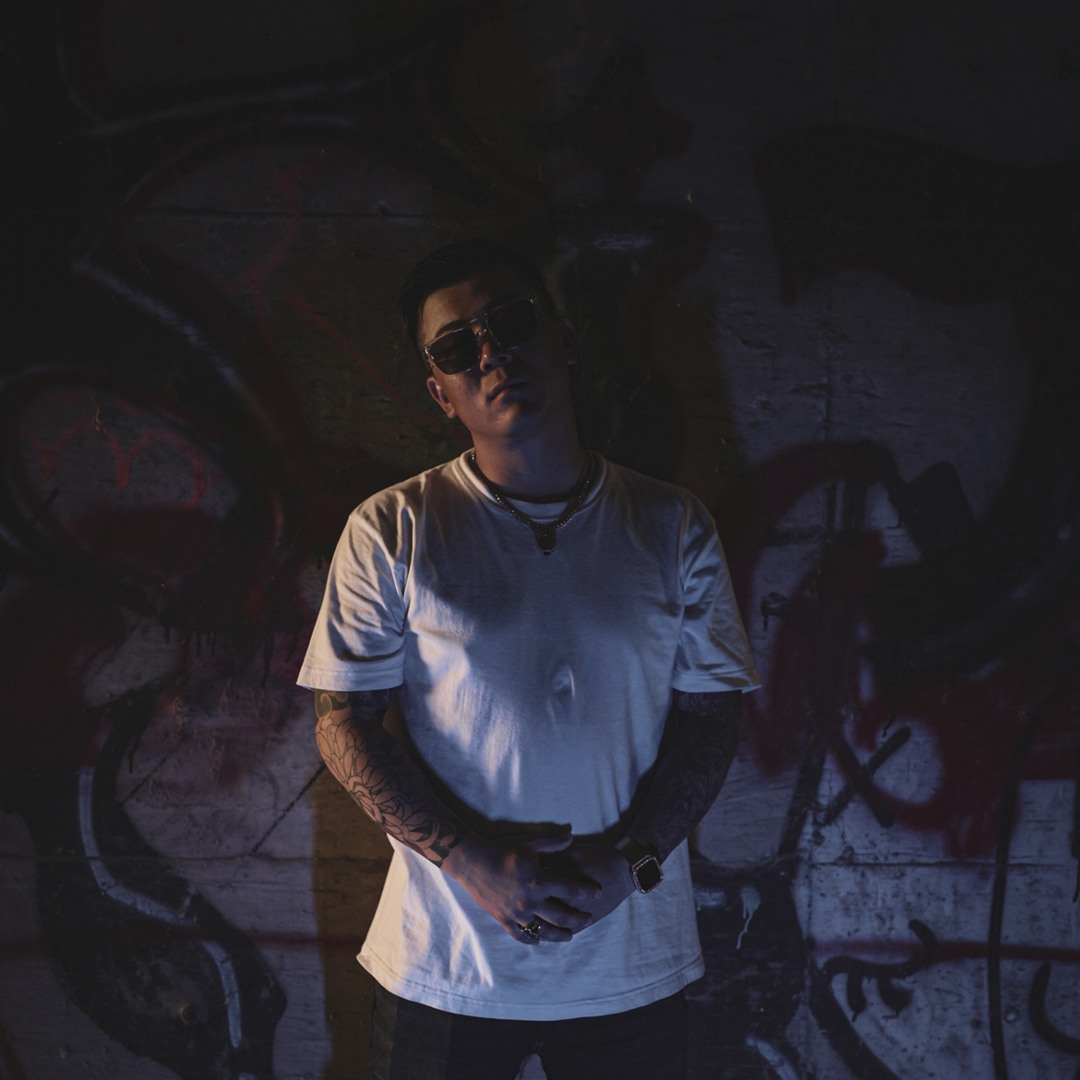 Stream UNCHAIN music | Listen to songs, albums, playlists