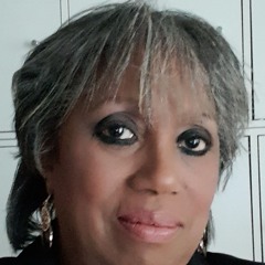 LAVINIA DE AYR