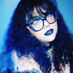 Ivy Hollivana