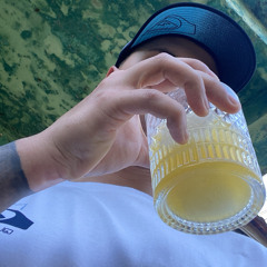 2D 🏄🏻‍♂️