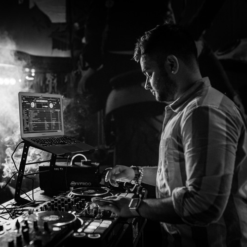 DJ Yesh’s avatar