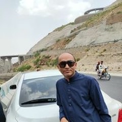 Ravi J Shadmani