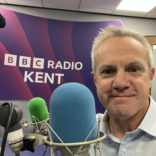Can You Afford a Holiday This Year? Budget-Friendly Tips for 2025 | Money Mentor with David Braithwaite