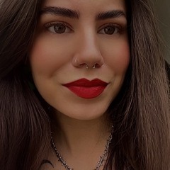 lara 🌚