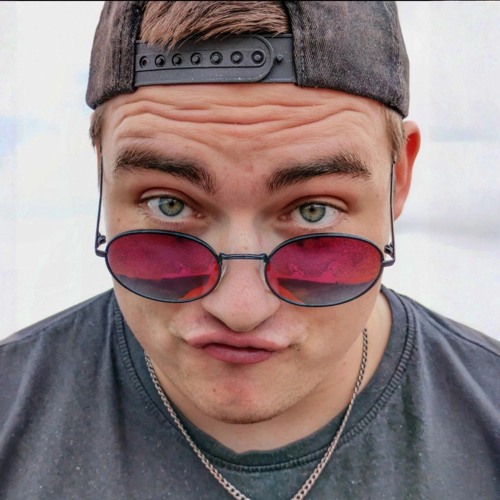𝗞𝗥𝗔𝗖𝗛𝗠𝗔𝗖𝗛𝗘𝗥 | DJ & Producer — artist photo