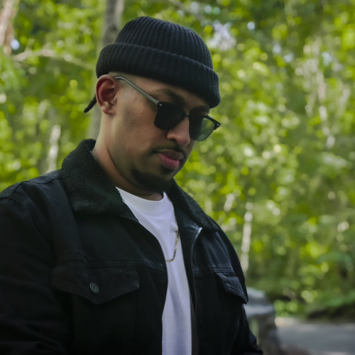 JSQZE - Somebody to Love ( AVAILABLE ON ITUNES )