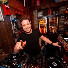 DJTomas