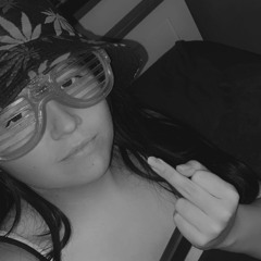Ellie_2004