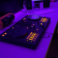 Nine_2_Max