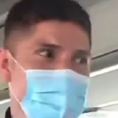 😷