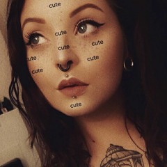 lizzie_motionless11