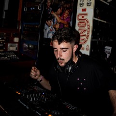 ESTO NO ES UN LIVE SET