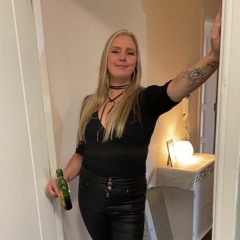 StephaniePark85